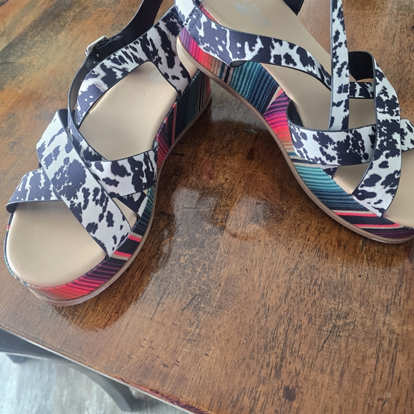 Crazy Train Shoes - Crazy Train Black and Multicolor Wedges